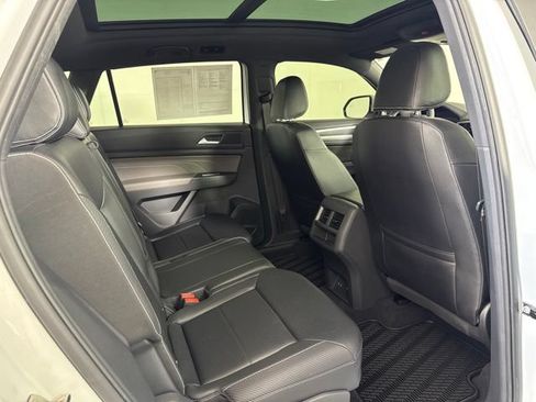 Used 2021 Volkswagen Atlas Cross Sport SEL AWD/4WD image 5