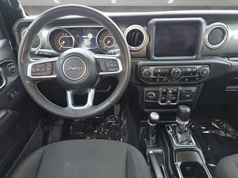 Used 2023 Jeep Gladiator Overland AWD/4WD image 21