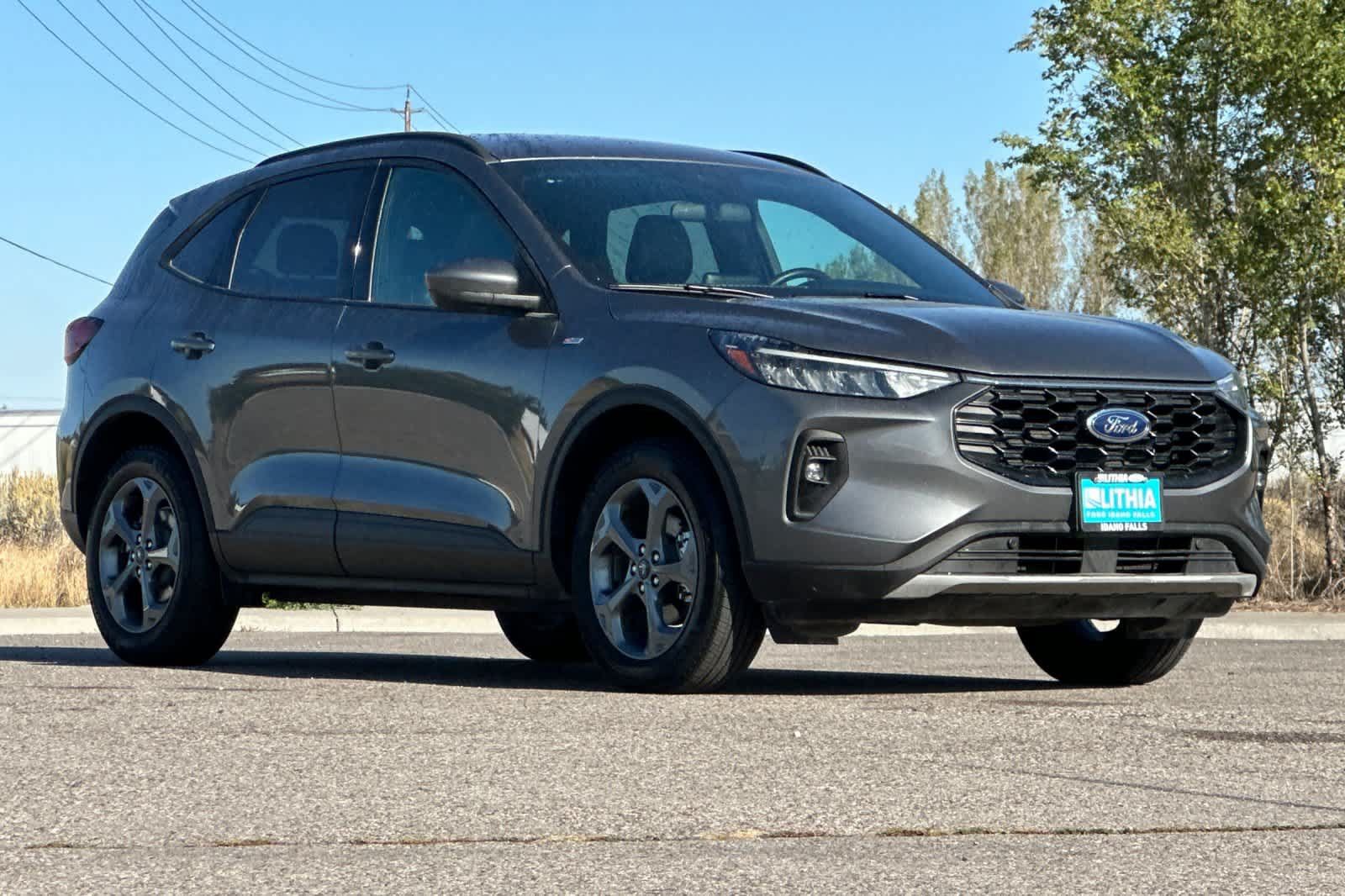 Certified 2025 Ford Escape ST-Line Select AWD/4WD image 9