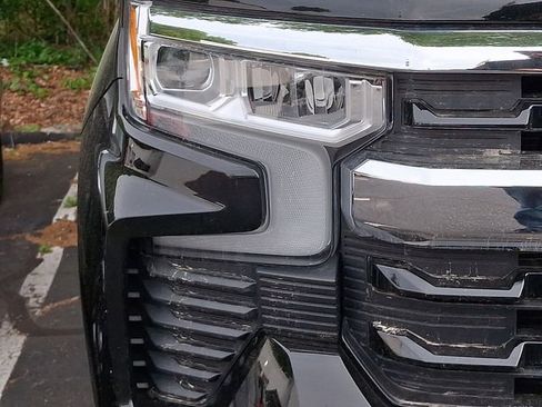 Used 2023 Chevrolet Silverado 1500 LT image 6