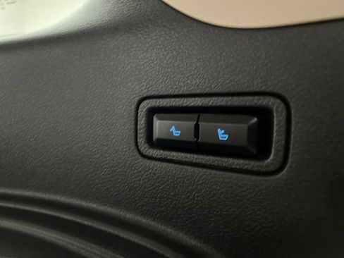 Used 2023 Ford Expedition Max Platinum image 37