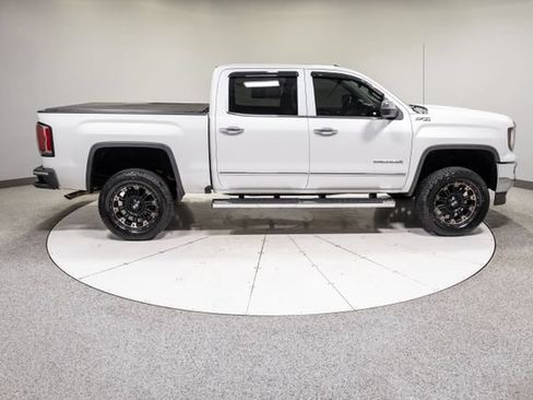 Used 2017 GMC Sierra 1500 SLT AWD/4WD image 9