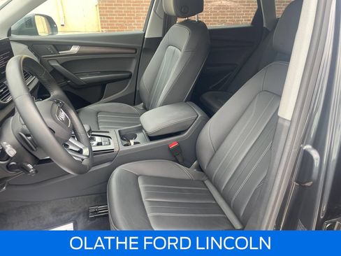 Used 2024 Audi Q5 2.0T Premium w/ Convenience Package AWD/4WD image 10
