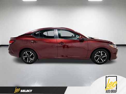 Used 2024 Nissan Sentra SV FWD image 6