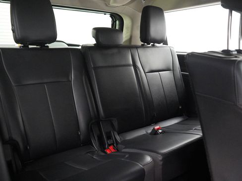 Used 2023 Ford Expedition Max XLT image 14