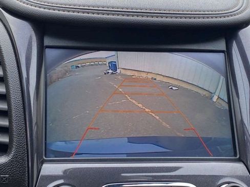 Used 2017 Chevrolet Impala LT w/ Convenience Package image 24