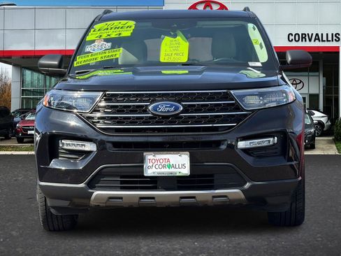 Used 2024 Ford Explorer XLT w/ Equipment Group 202A image 9