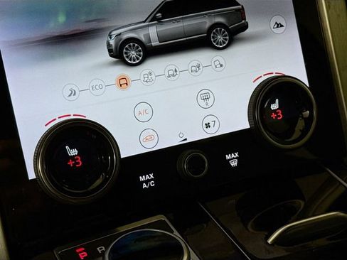 Used 2022 Land Rover Range Rover Westminster Edition image 23