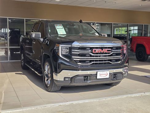 Used 2024 GMC Sierra 1500 SLT w/ SLT Premium Plus Package RWD image 3