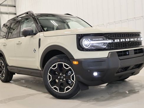 New 2025 Ford Bronco Sport Outer Banks w/ Outer Banks Tech Package+ image 27
