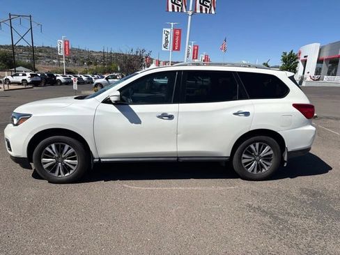 Used 2018 Nissan Pathfinder SL w/ Cargo Package AWD/4WD image 5