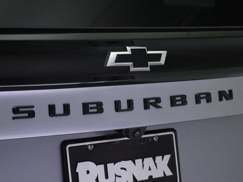 Used 2026 Chevrolet Suburban RST RWD image 19