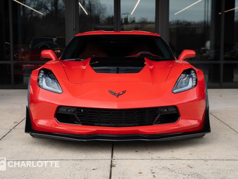 Used 2016 Chevrolet Corvette Z06 w/ 3LZ Preferred Equipment Group image 6