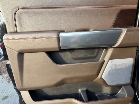 Used 2025 Ford F350 King Ranch w/ FX4 Off-Road Package AWD/4WD image 32