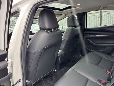 Used 2023 MAZDA MAZDA3 s image 23