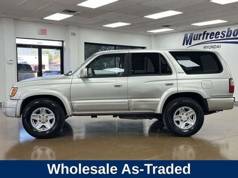 Used 2000 Toyota 4Runner Limited RWD image 8