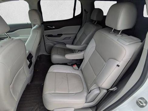 Used 2021 GMC Acadia SLT image 21