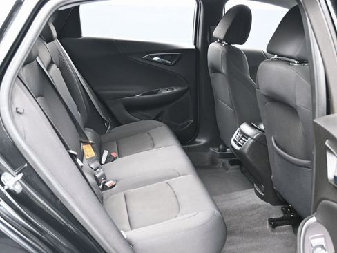 Used 2023 Chevrolet Malibu LT image 32
