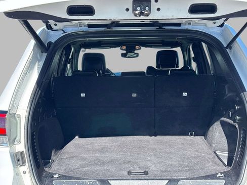 Used 2019 Jeep Grand Cherokee Limited image 13