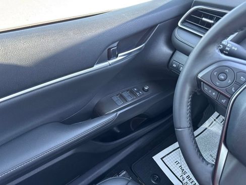 Used 2023 Toyota Camry XSE FWD image 19