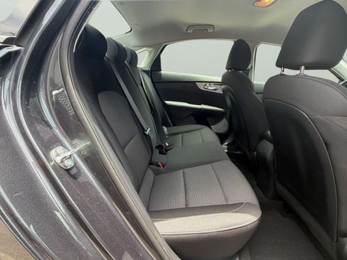 Used 2024 Kia Forte LXS w/ LXS Technology Package FWD image 16