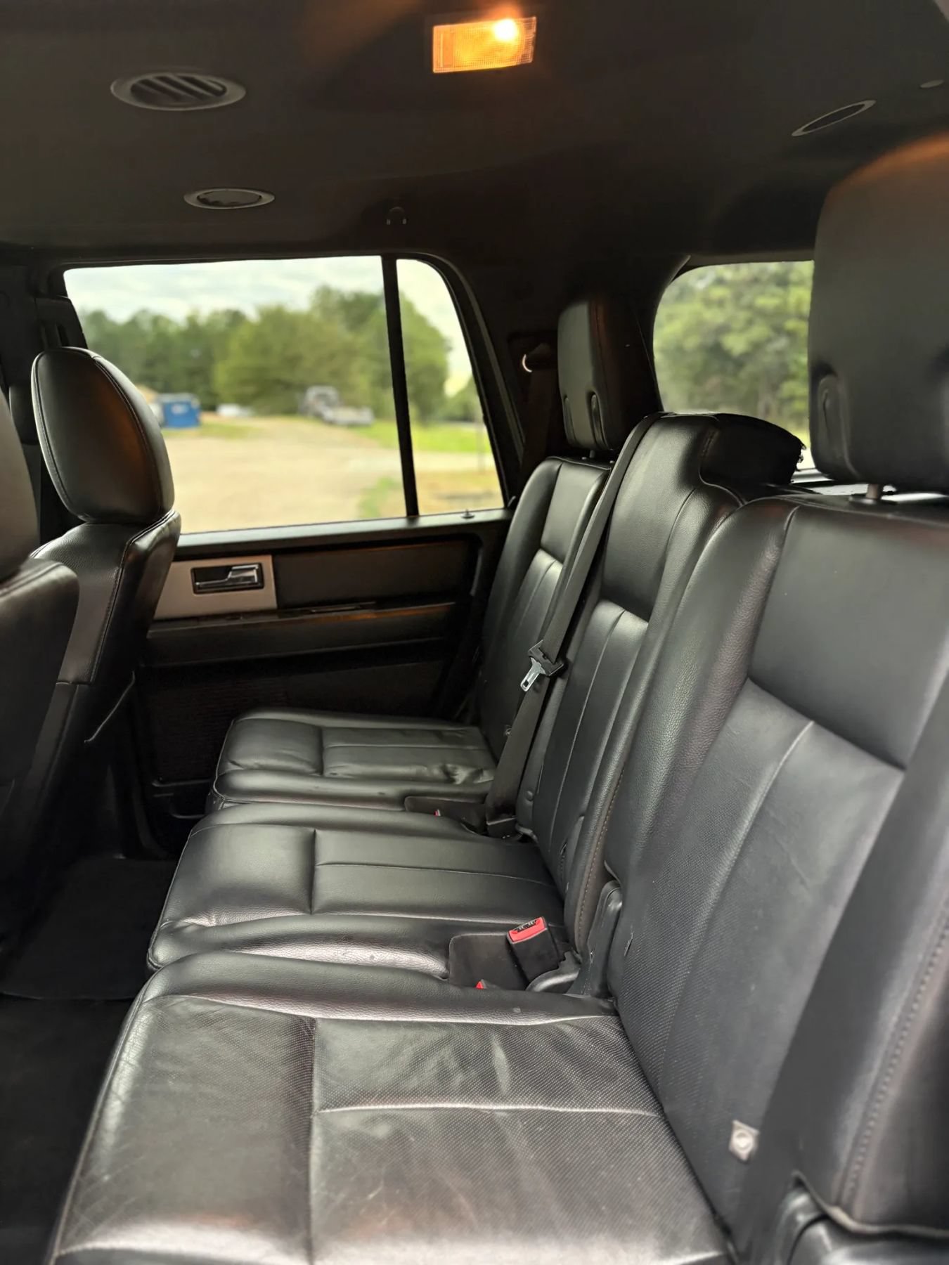 Used 2016 Ford Expedition Limited w/ Equipment Group 301A AWD/4WD image 27
