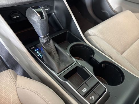 Used 2018 Hyundai Tucson SEL FWD image 18