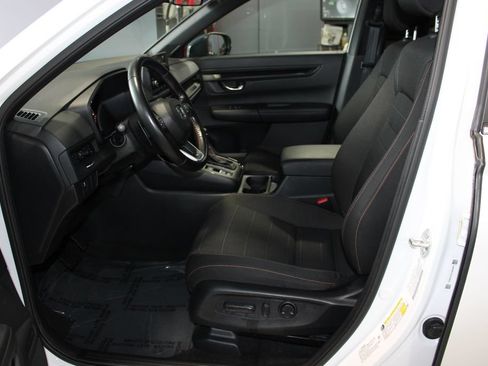 Used 2025 Honda CR-V Sport image 7