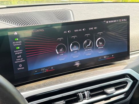 Certified 2024 BMW 330i xDrive Sedan AWD/4WD image 13