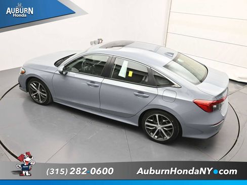 Used 2024 Honda Civic Touring image 26