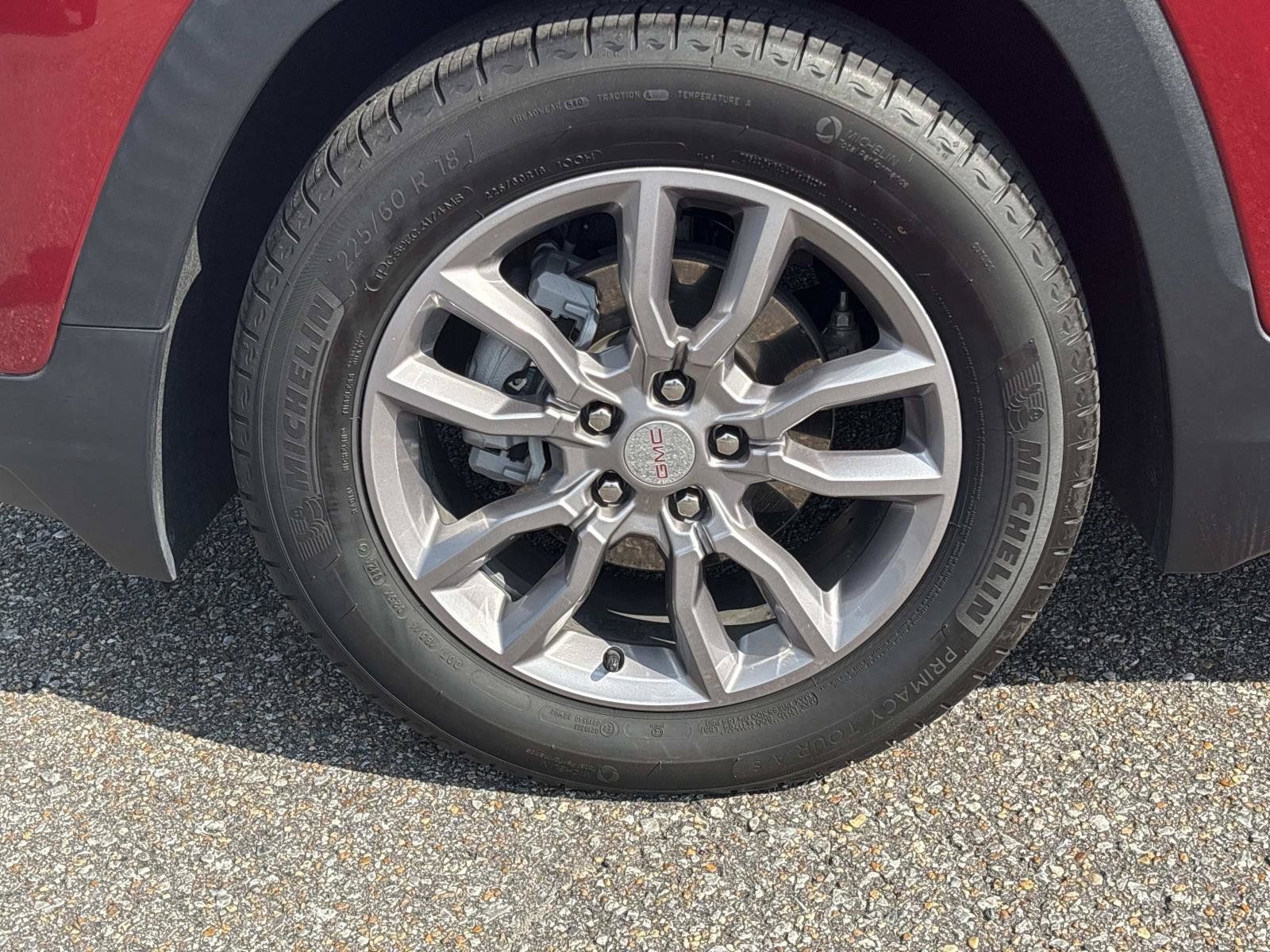 Used 2024 GMC Terrain SLT FWD image 10