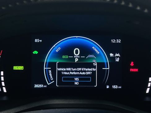 Used 2025 Toyota Camry SE FWD image 22