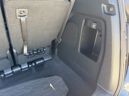 Used 2024 Honda Odyssey Elite image 32