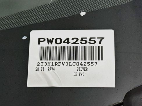 Used 2020 Toyota RAV4 LE FWD image 39