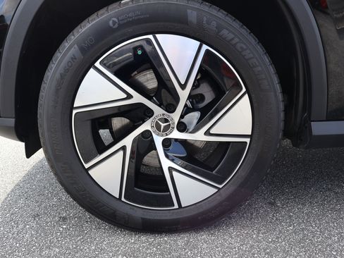 Certified 2024 Mercedes-Benz GLC 300 GLC 300W4 image 9