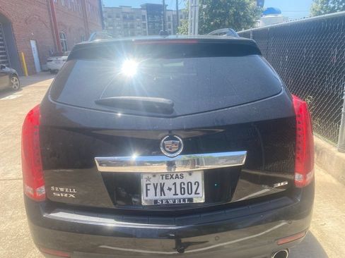 Used 2015 Cadillac SRX Performance w/ Driver Awareness Package FWD image 8