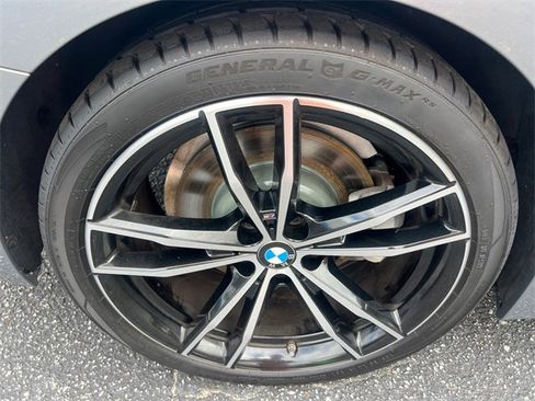 Used 2023 BMW 330i Sedan w/ M Sport Package image 17