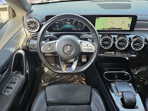 Used 2022 Mercedes-Benz CLA 250 image 23