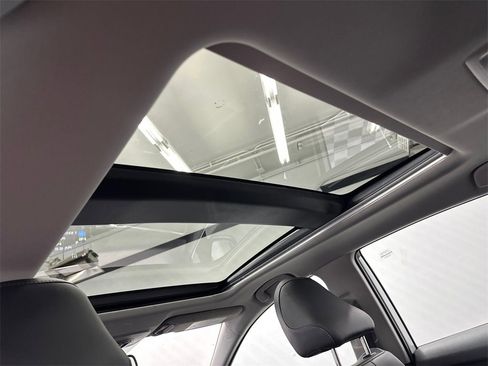 Used 2024 Toyota Camry XSE image 21