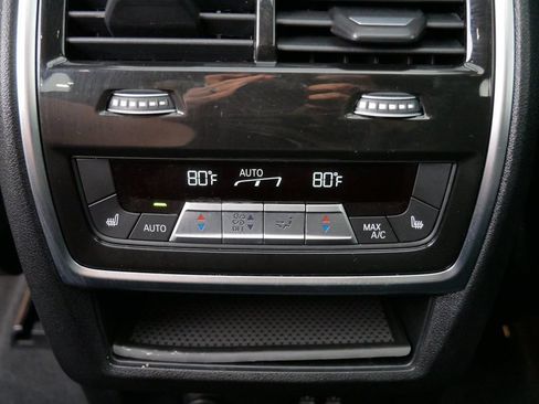 Used 2025 BMW X5 xDrive40i AWD/4WD image 13