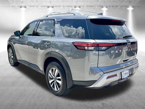 Certified 2024 Nissan Pathfinder SL AWD/4WD image 9