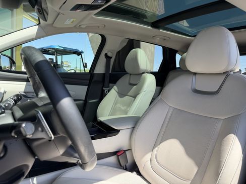 Used 2025 Hyundai Tucson Limited FWD image 34
