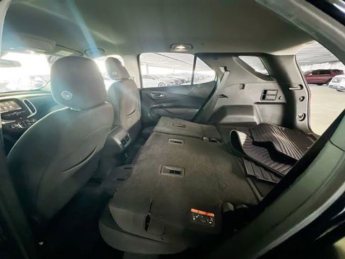 Used 2019 Chevrolet Equinox LT w/ Driver Convenience Package FWD image 27