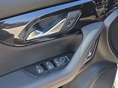 Used 2023 Chevrolet Blazer RS image 11