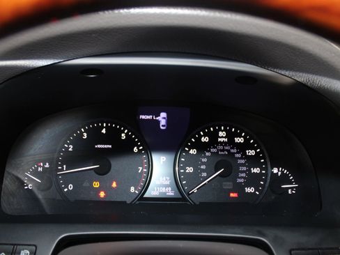 Used 2013 Lexus LS 460 w/ Comfort Pkg image 15