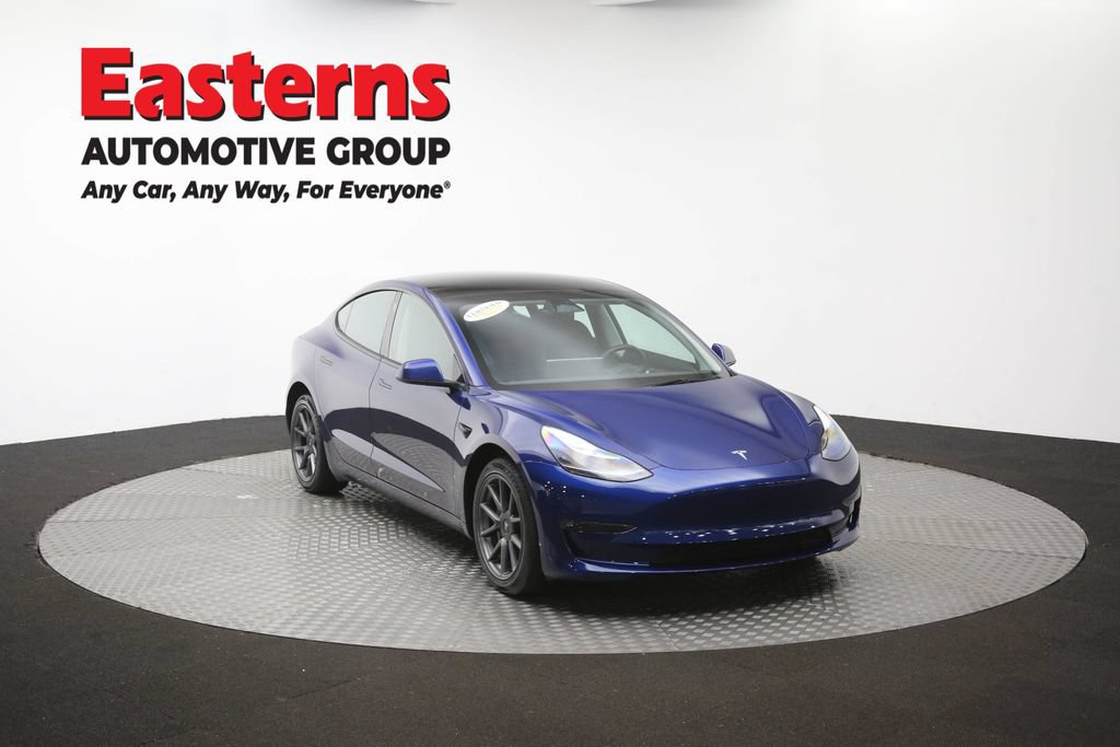 Used 2023 Tesla Model 3 Standard Range RWD image 45