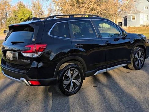 Used 2020 Subaru Forester Touring image 5