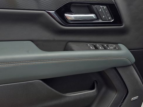 New 2026 GMC Yukon AT4 w/ AT4 Premium Package AWD/4WD image 20