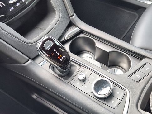 Used 2022 Cadillac XT5 Premium Luxury w/ LPO, Floor Liner Package image 20