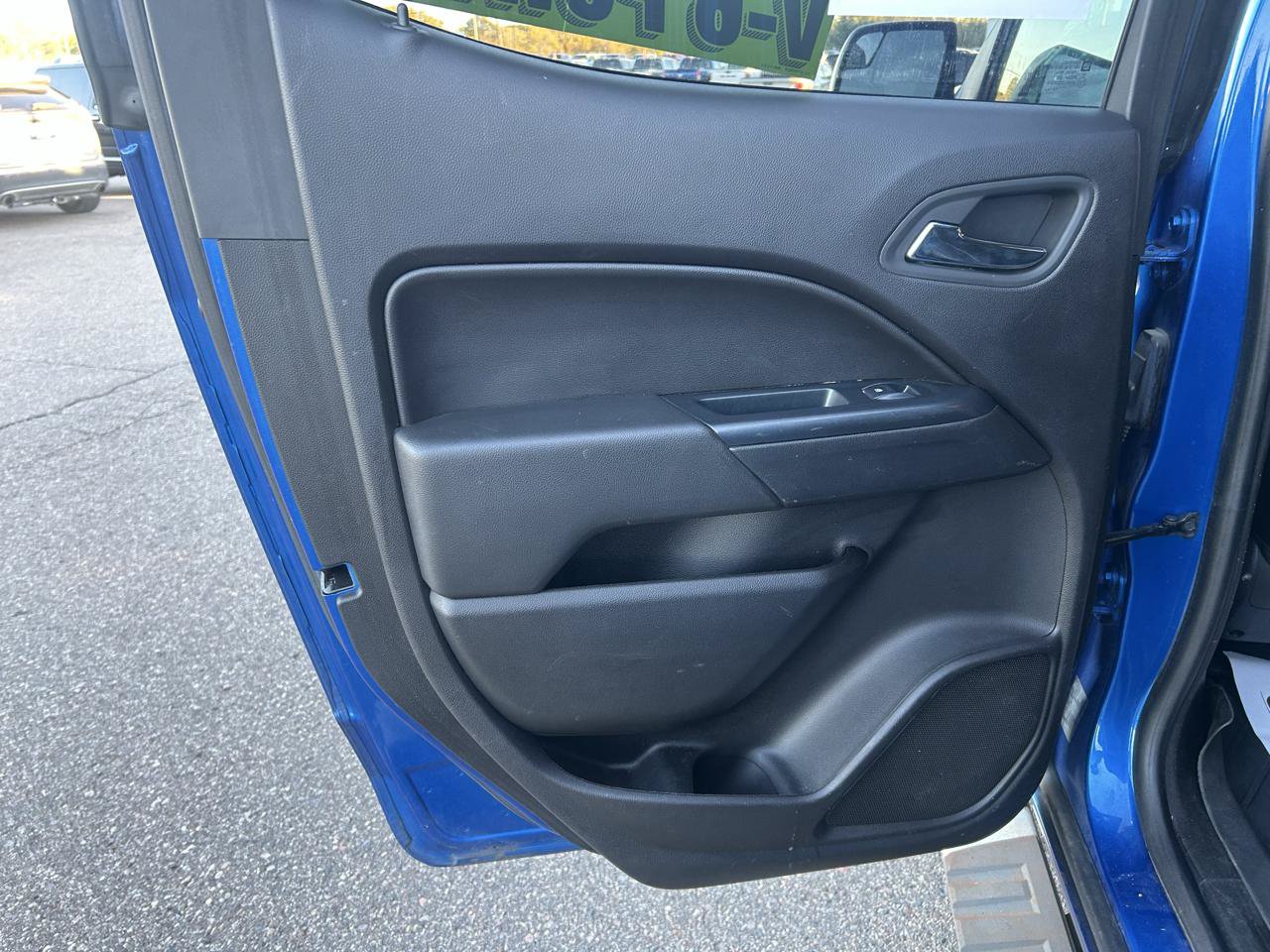 Used 2018 Chevrolet Colorado LT w/ Luxury Package, Chrome AWD/4WD image 13
